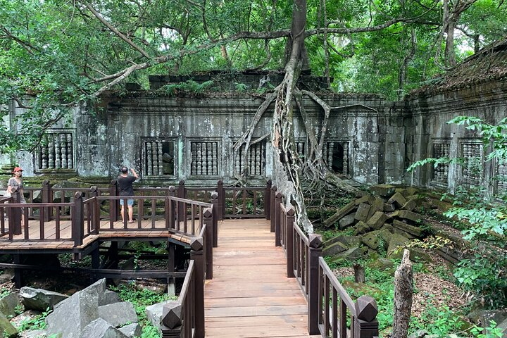 Siem Reap Airport transfer and Beng Mealea temple  - Photo 1 of 15