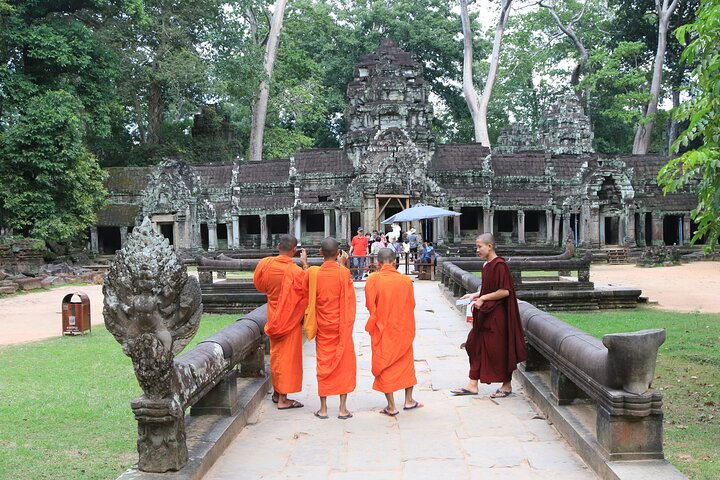 Siem Reap Highlight 2 Nights 3 Days Package - Photo 1 of 9