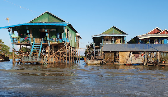 Tonle Sap half-day tour with free Hi-Tea at Shitamini hotel - Photo 1 of 12