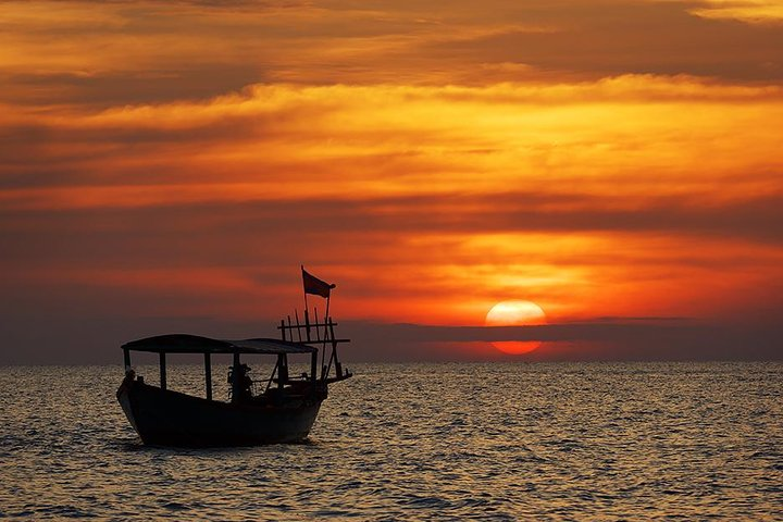 Tonle Sap Lake sunset 