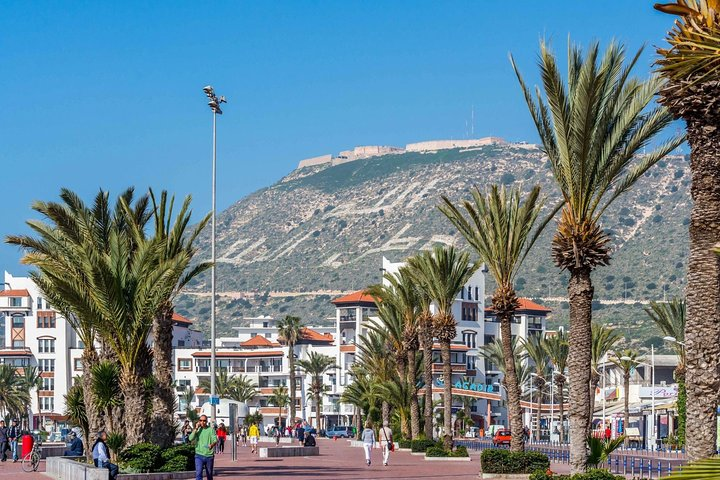 Seafront Promenade - Photo 1 of 8