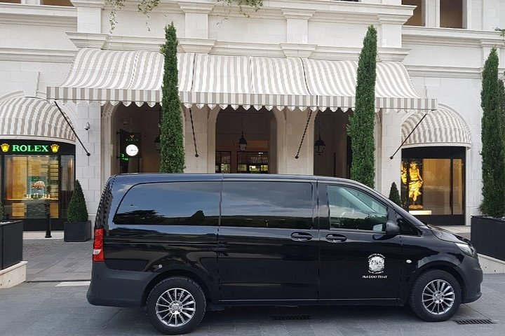 Private transfer Tivat/Kotor/Budva-Podgorica - Photo 1 of 13