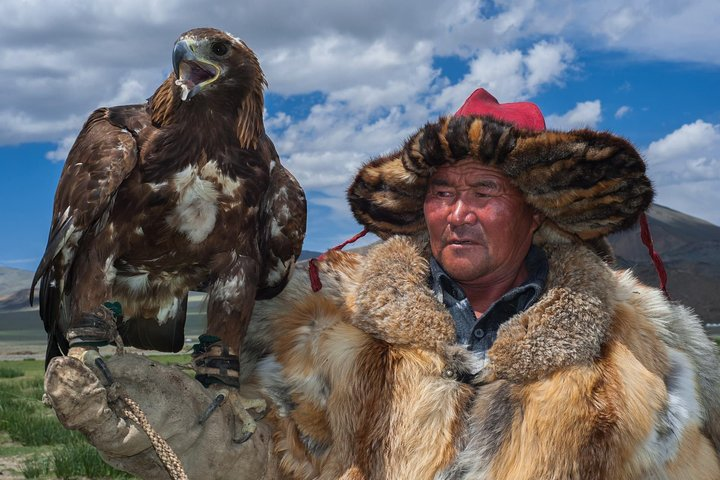 Meet the Kazakh Eagle hunters