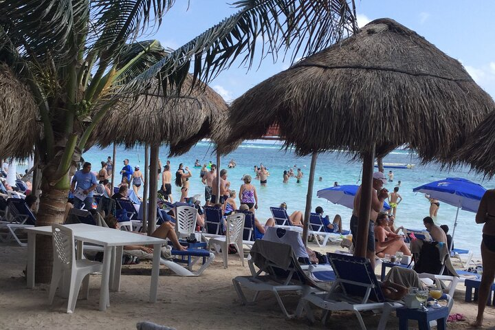 All-inclusive beach day in LOS ARRECIFES REST. / open bar - massage and lunch .. - Photo 1 of 25