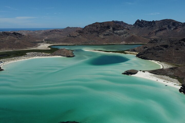 Balandra Private Boat Tour - Photo 1 of 7