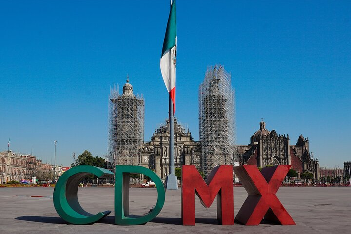 Bicycle Tour - Mandatory places in Mexico City - Photo 1 of 18