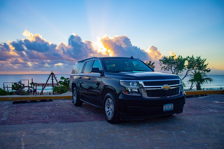 Departure in Luxury SUV from El Puerto de Chiquilá Holbox to Cancun Airport - Photo 1 of 4