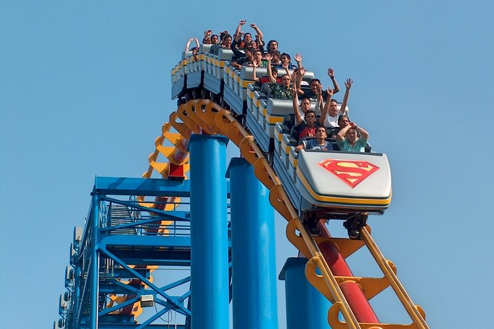 Discover Six Flags: Best Amusement Park in Mexico - Photo 1 of 8