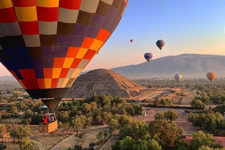 Experience the magic of Teotihuacan from a HOT AIR BALLOON! - Photo 1 of 15