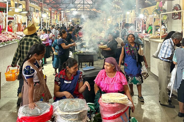 Food tour to the Tlacolula Market - Photo 1 of 6