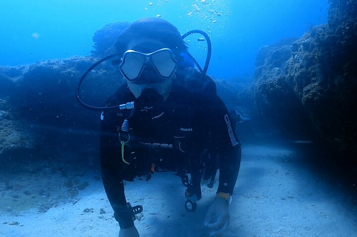 Full Day Diving in Punta Arena with or without Experience - Photo 1 of 7