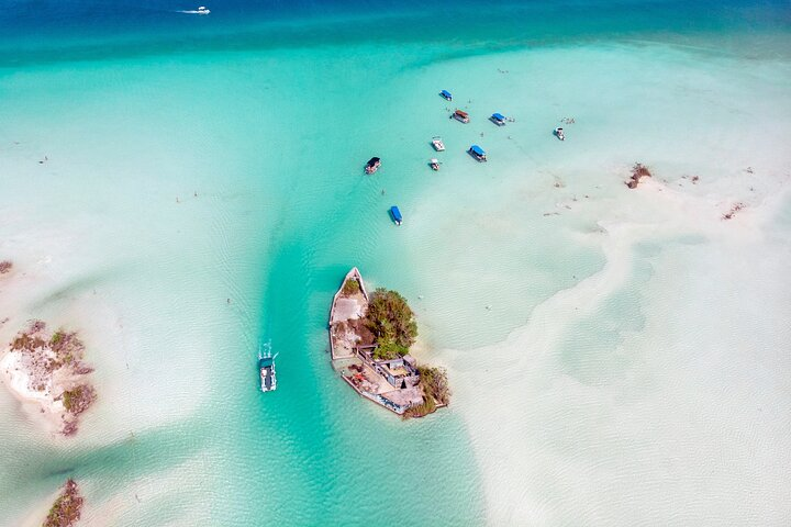 Full-Day Tour to Bacalar with Lunch - Photo 1 of 19