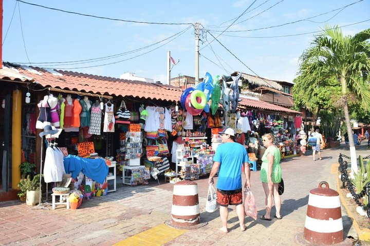 Guided City Tour to Ixtapa and Zihuatanejo - Photo 1 of 7