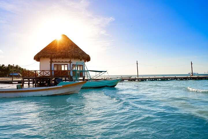 Holbox, all its beauty in 1 day (round trip, lunch and guided visit included) - Photo 1 of 11