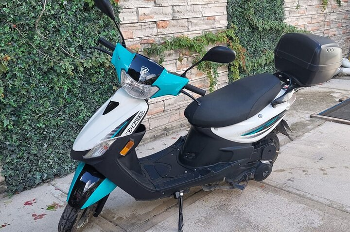 Italika D125 Private Scooter Rental in Tulum - Photo 1 of 4