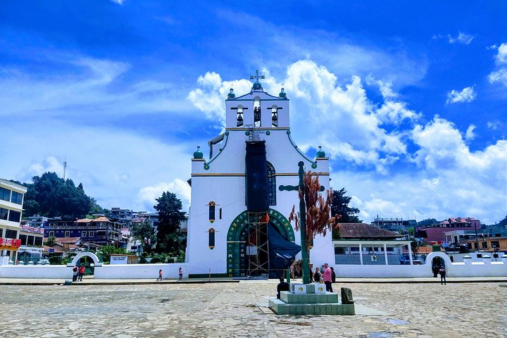 Maya Cultural Tour from Tuxtla Gutiérrez: Chamula, Zinacantan, San Cristobal - Photo 1 of 8