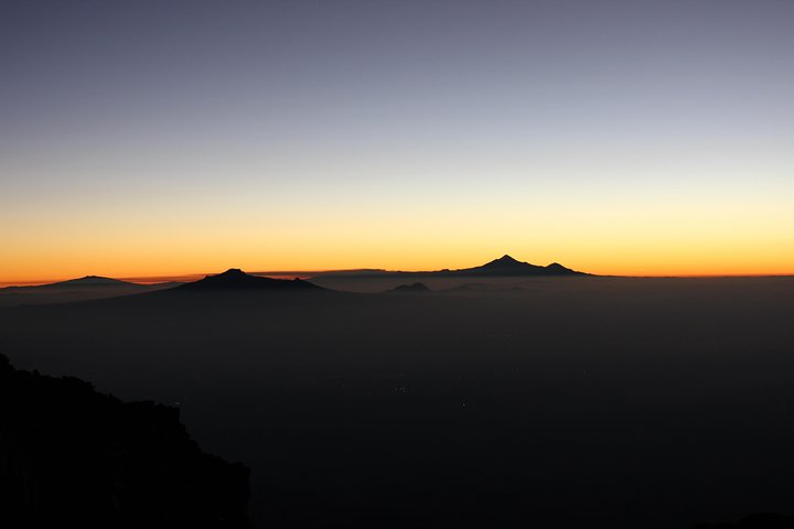 Mountaineering Iztaccihuatl (5220m) - Photo 1 of 9