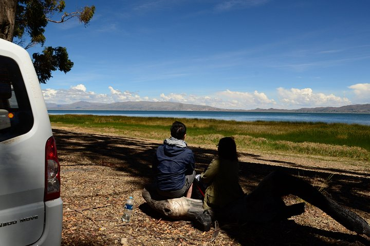 Relaxing on Titicaca after a tour of Tiwanaku...