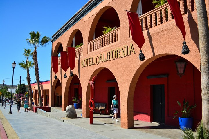 TODOS SANTOS JEEP (HOTEL CALIFORNIA)