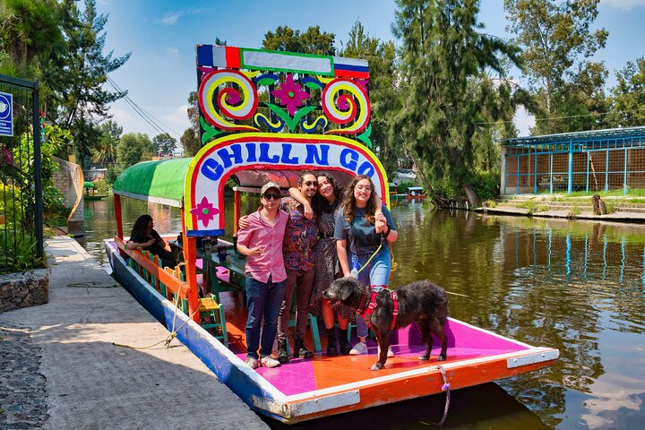 Private Tour on a trajinera around Xochimilco - Photo 1 of 15