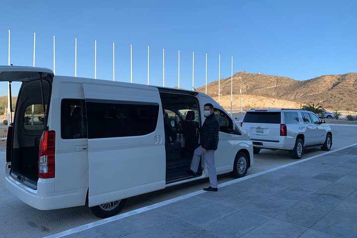 Private Transfer from Accommodation to Restaurant in Los Cabos - Photo 1 of 6