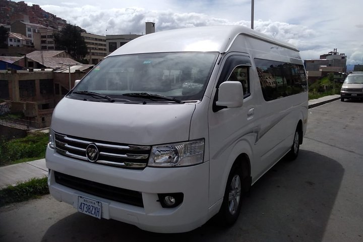 Private Transfer From Hotel to Airport in La Paz City  - Photo 1 of 11