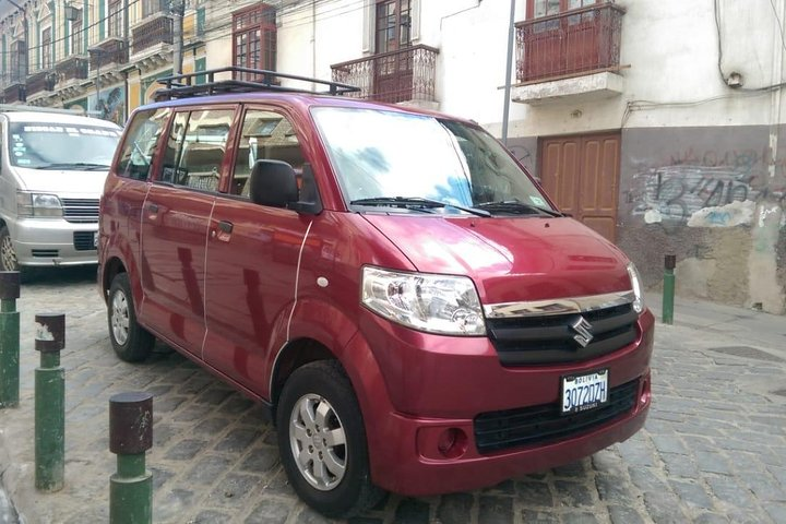 Private Transfer From Hotel to Bus Station in La Paz City  - Photo 1 of 11