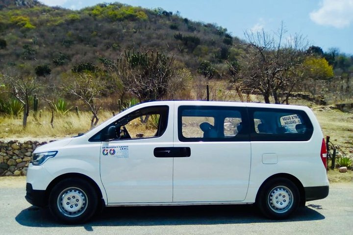 Minivan avec de la place pour vou bagages