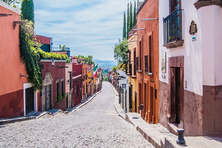 Private Transfer Tequila to San Miguel de Allende with 2 hours for sightseeing - Photo 1 of 7