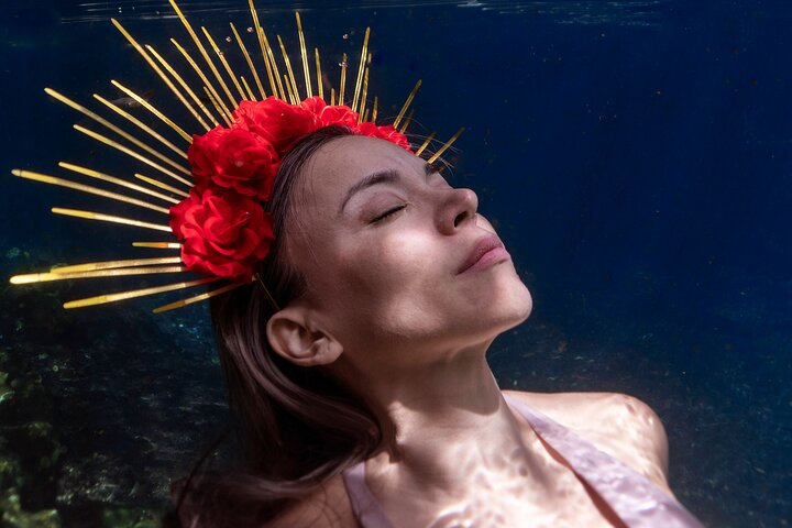 Private Underwater Photo Session with Cenote Entrance Included - Photo 1 of 15