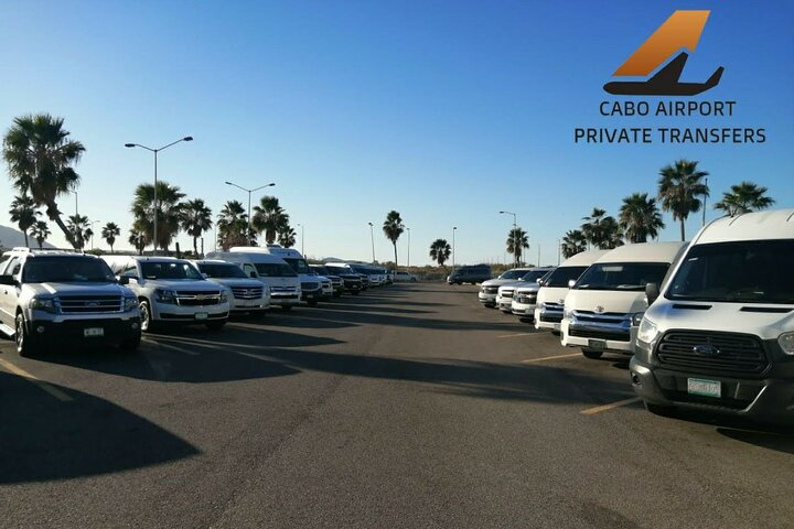 SJD Airport To Los Cabos +6 Passengers - Photo 1 of 8