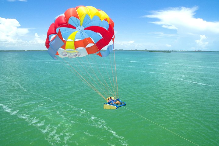 Forget about tricky harnesses! Skyrider is the safest and most comfortable way to parasail in Cancun.