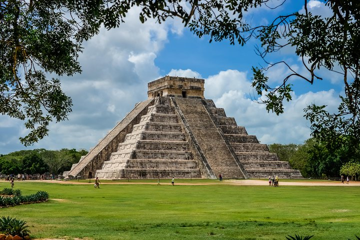 Chichen Itza before the crowds