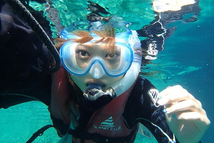 Snorkeling in Puerto Morelos 