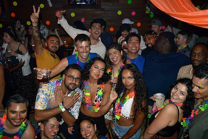 Social Pub Crawl in Cancun - Photo 1 of 10