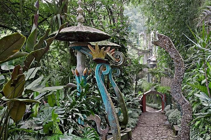 Surrealist Garden of Edward James, Castle of Health and Xilitla Nativity - Photo 1 of 9