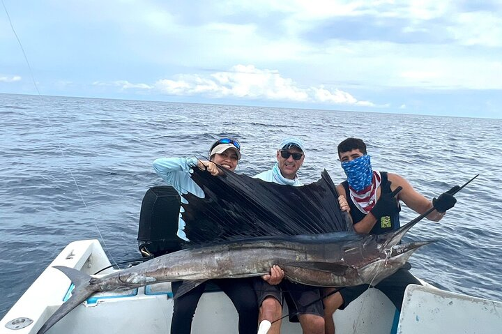 The best sport fishing in Puerto Vallarta - Photo 1 of 12