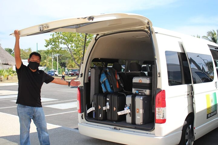 Transfer in private service from the City of Oaxaca to Bahías de Huatulco - Photo 1 of 5