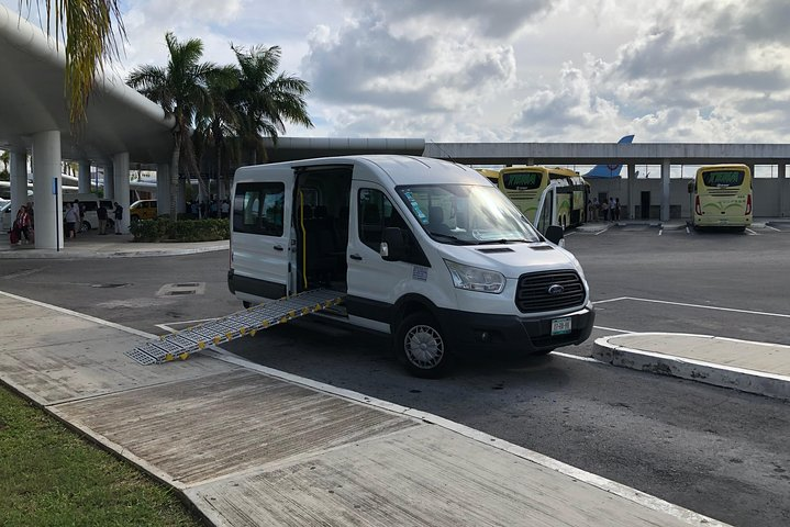 Transportation from the Airport to Hotels in Cancun arrival only - Photo 1 of 9