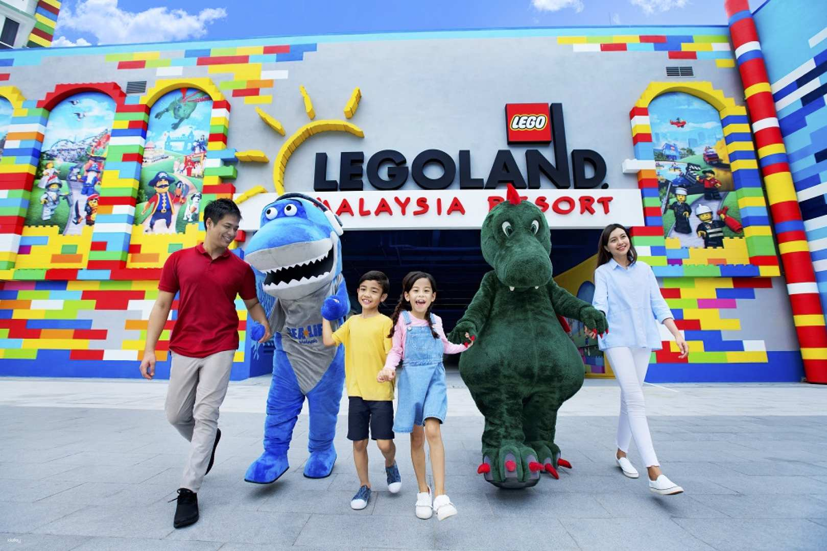 3D2N LEGOLAND Malaysia Stay & Play: LEGOLAND Malaysia Theme Park + 4 Star Hotel L Johor, Malaysia - Photo 1 of 9