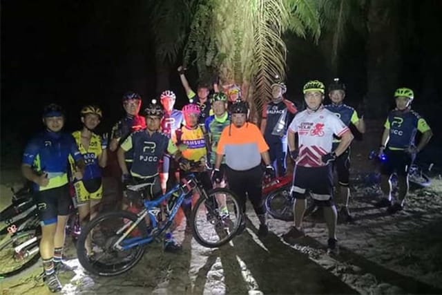 adventurous-night-bike-ride-in-melaka-malaysia_1