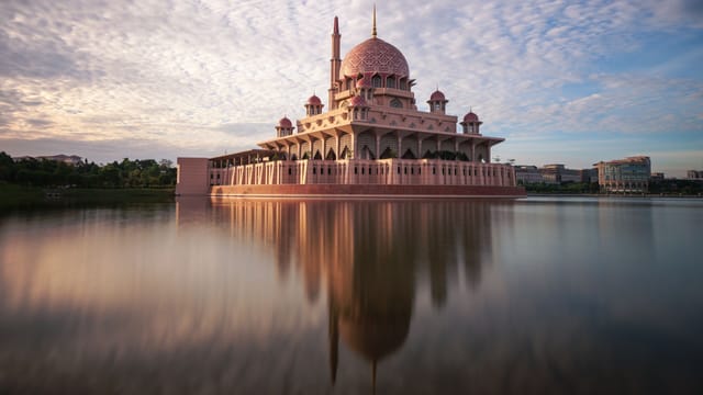 Batu Caves and Kuala Lumpur City Tour with 21 Attractions - Photo 1 of 9