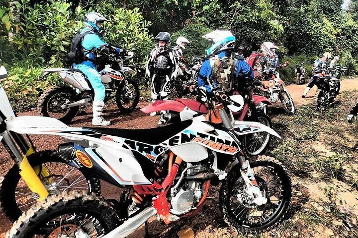 Dirt Bike Enduro Tours Beginner Mad Turbo Killer Trail in Kuala Lumpur Pelago