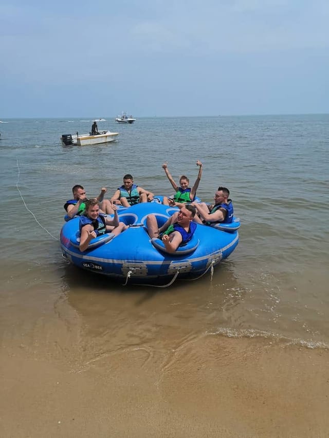 donut-boat-batu-ferringhi-malaysia-pelago0.jpg