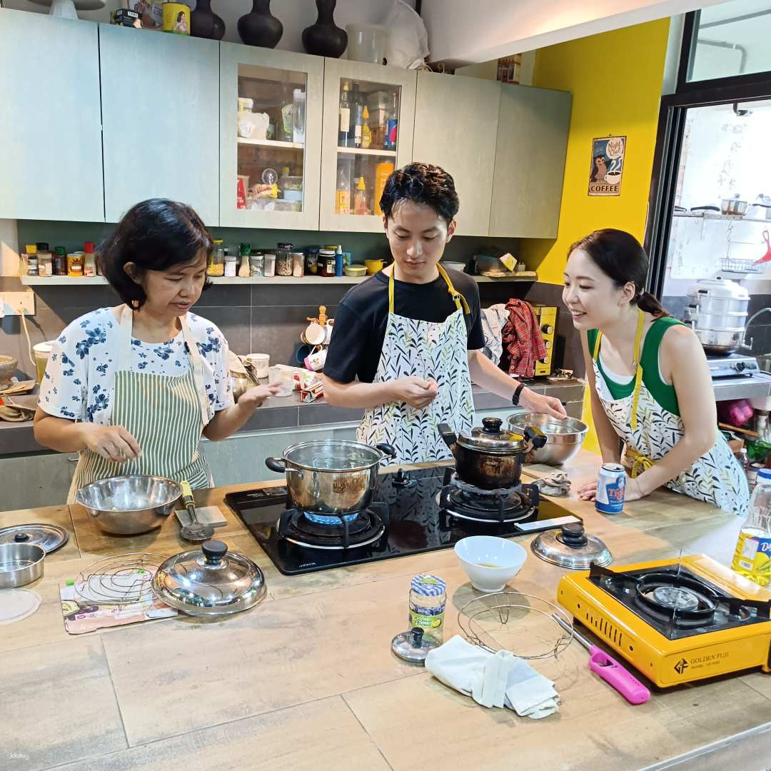 Hands-On Private Cooking Class with Market Visit | Kuala Lumpur - Photo 1 of 8