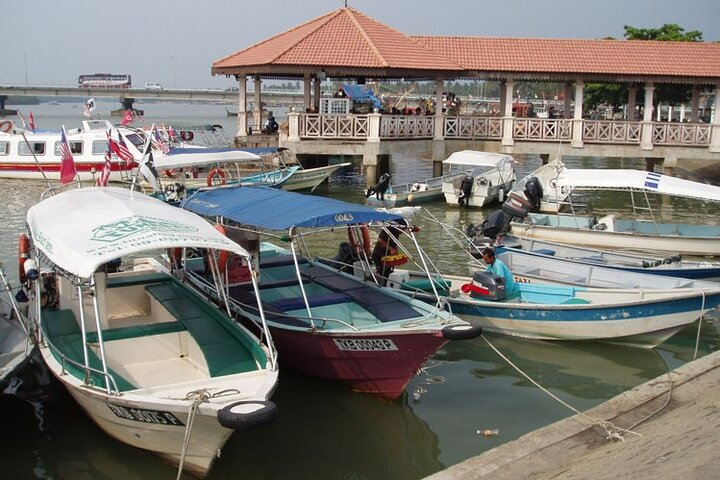 Kuala Besut Jetty (Perhentian Island) to Kuala Lumpur City Hotels One-way - Photo 1 of 13