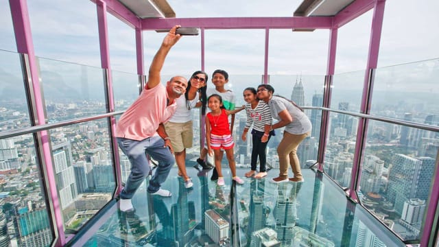 KL Tower Tickets in Kuala Lumpur (Observation Deck/Sky Deck/Sky Box/TW100) - Photo 1 of 12