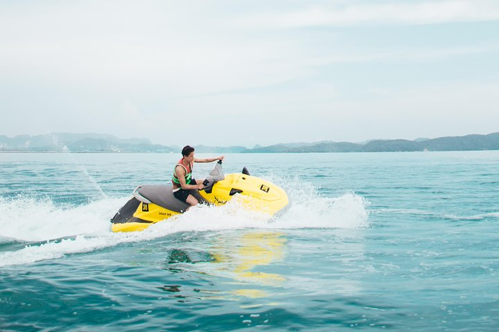 Langkawi Jet Ski Rental in Paradise 101 (1-2 Persons) - Photo 1 of 3