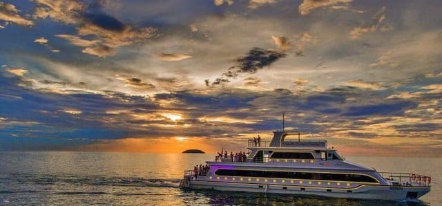 north-borneo-sunset-cruises-night-cruise-in-kota-kinabalu-sabah-malaysia_1