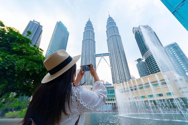 Private Guided Kuala Lumpur Day Trip With Petronas Twin Towers - Photo 1 of 14